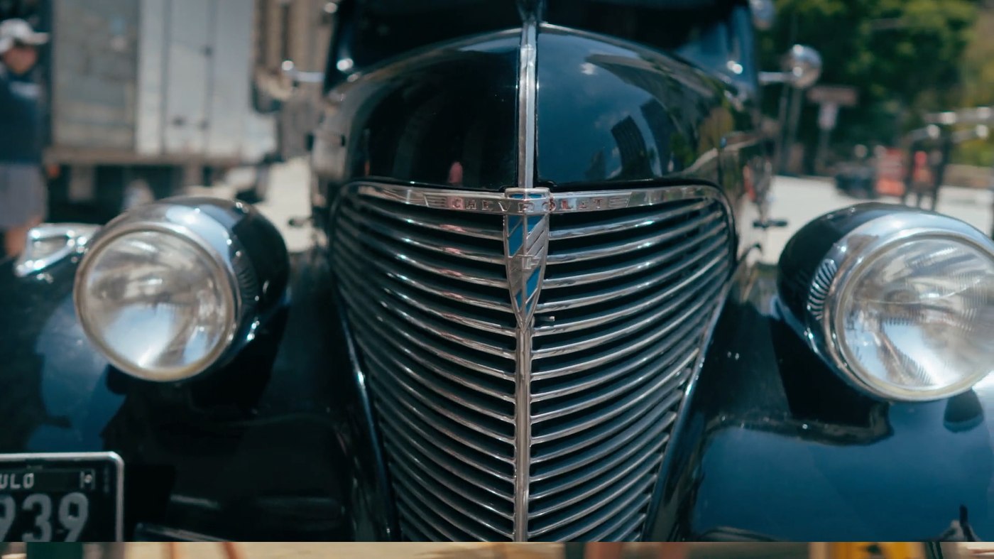 A vintage Chevrolet grille on set for the 100 Anos centenary film